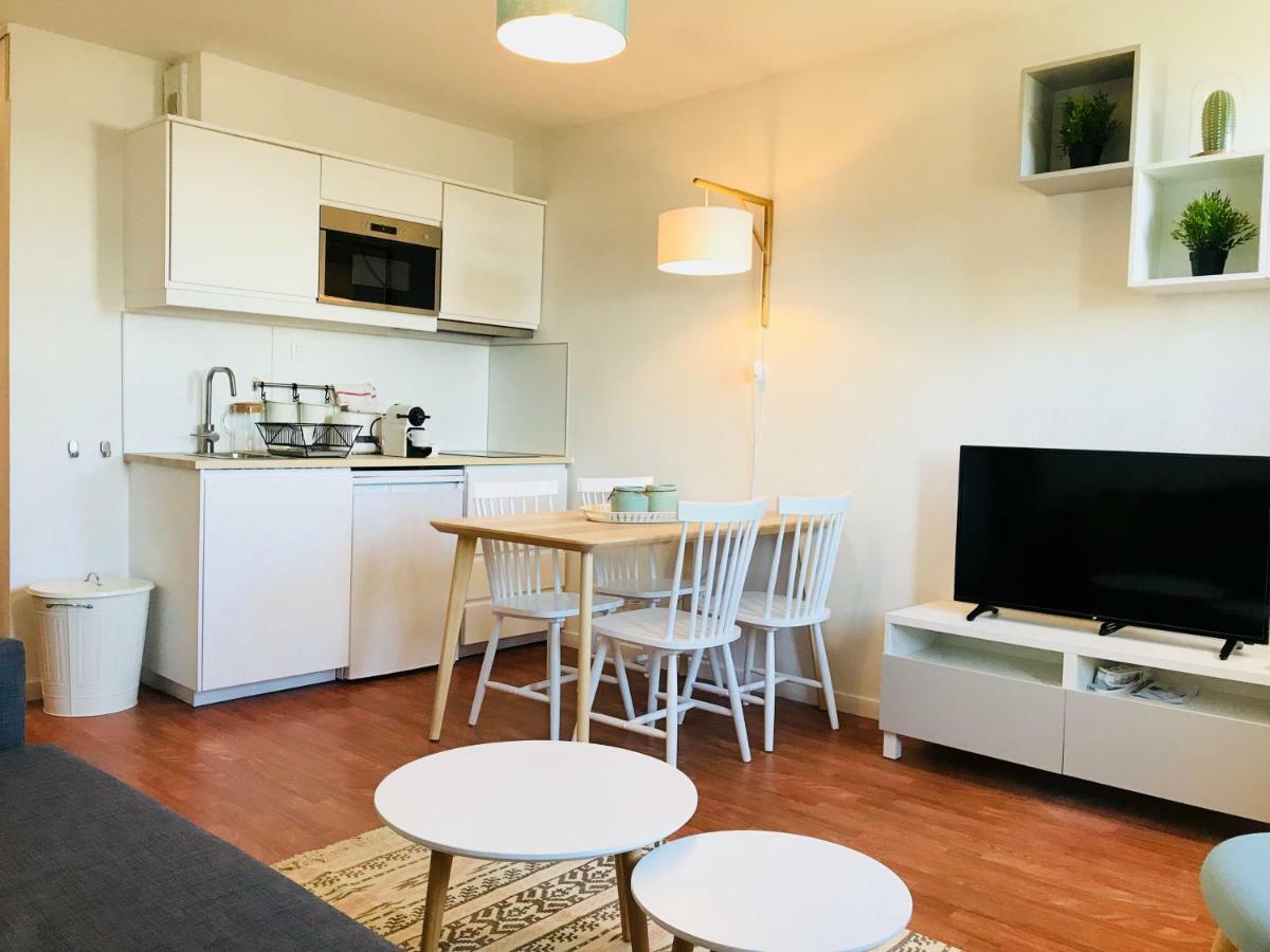 Appartement Sur L'Ile De Nantes - Place De Parking Gratuit מראה חיצוני תמונה